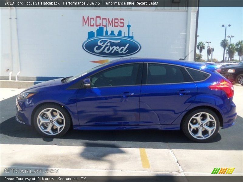 Performance Blue / ST Performance Blue Recaro Seats 2013 Ford Focus ST Hatchback