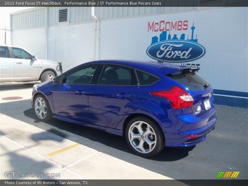 Performance Blue / ST Performance Blue Recaro Seats 2013 Ford Focus ST Hatchback