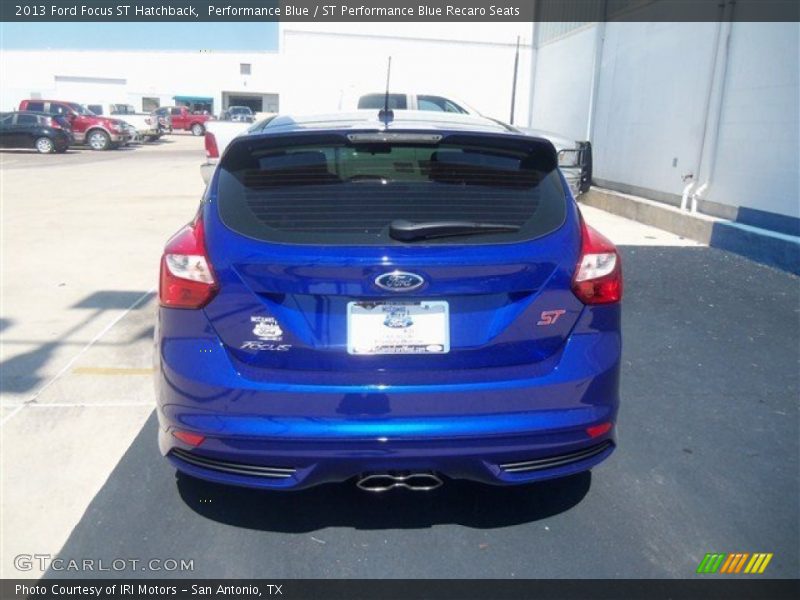 Performance Blue / ST Performance Blue Recaro Seats 2013 Ford Focus ST Hatchback