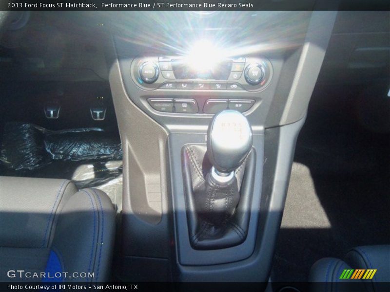 Performance Blue / ST Performance Blue Recaro Seats 2013 Ford Focus ST Hatchback