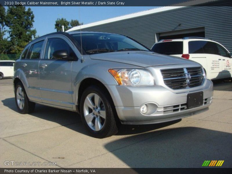 Bright Silver Metallic / Dark Slate Gray 2010 Dodge Caliber Mainstreet