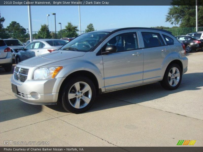 Bright Silver Metallic / Dark Slate Gray 2010 Dodge Caliber Mainstreet
