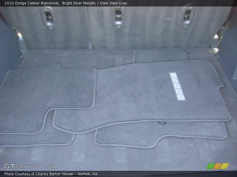 Bright Silver Metallic / Dark Slate Gray 2010 Dodge Caliber Mainstreet