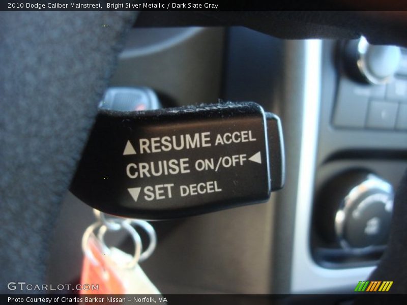 Bright Silver Metallic / Dark Slate Gray 2010 Dodge Caliber Mainstreet