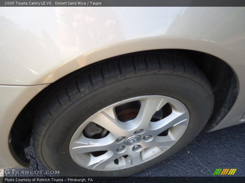 Desert Sand Mica / Taupe 2006 Toyota Camry LE V6