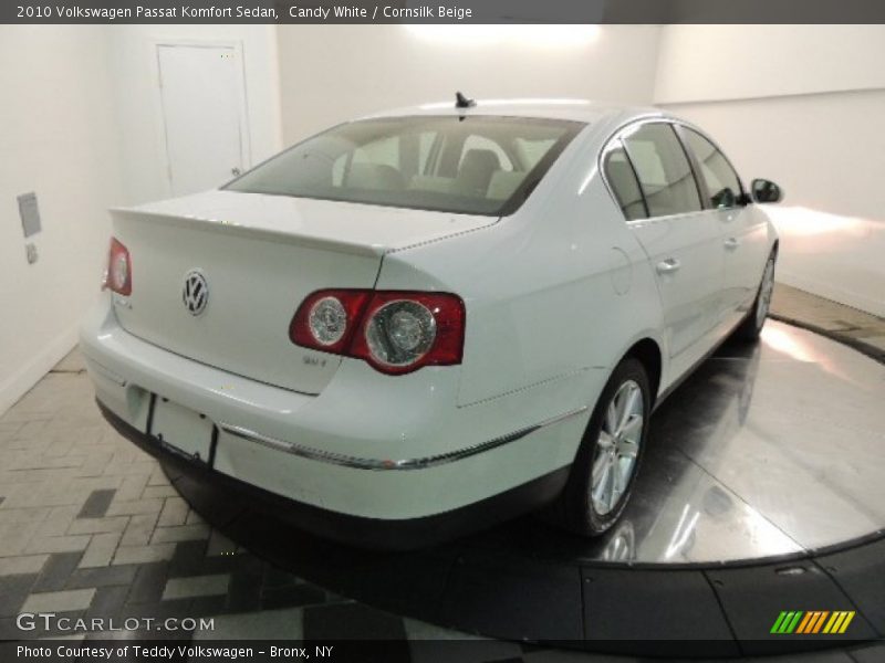Candy White / Cornsilk Beige 2010 Volkswagen Passat Komfort Sedan