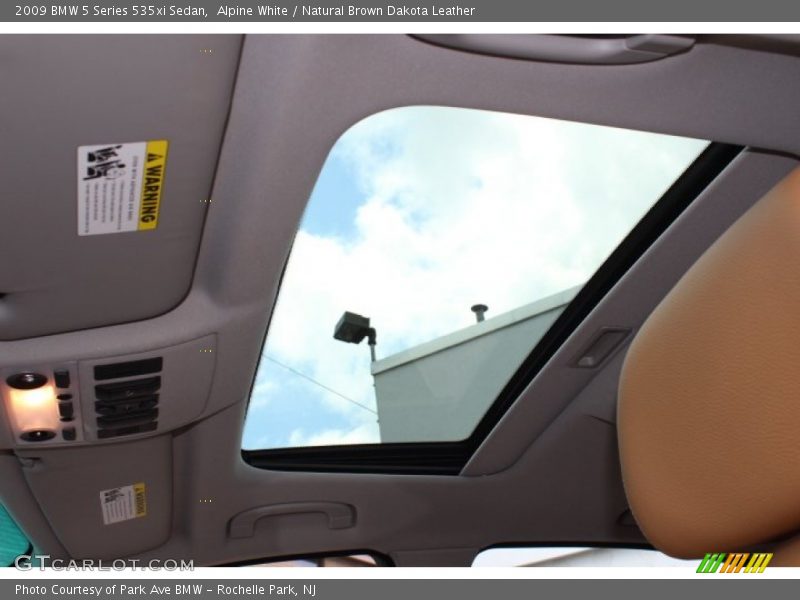 Alpine White / Natural Brown Dakota Leather 2009 BMW 5 Series 535xi Sedan