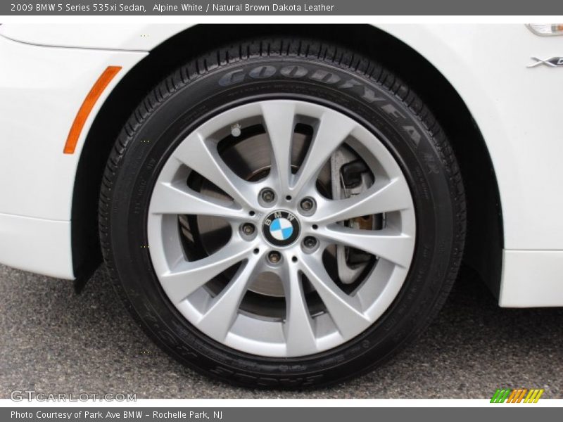 Alpine White / Natural Brown Dakota Leather 2009 BMW 5 Series 535xi Sedan