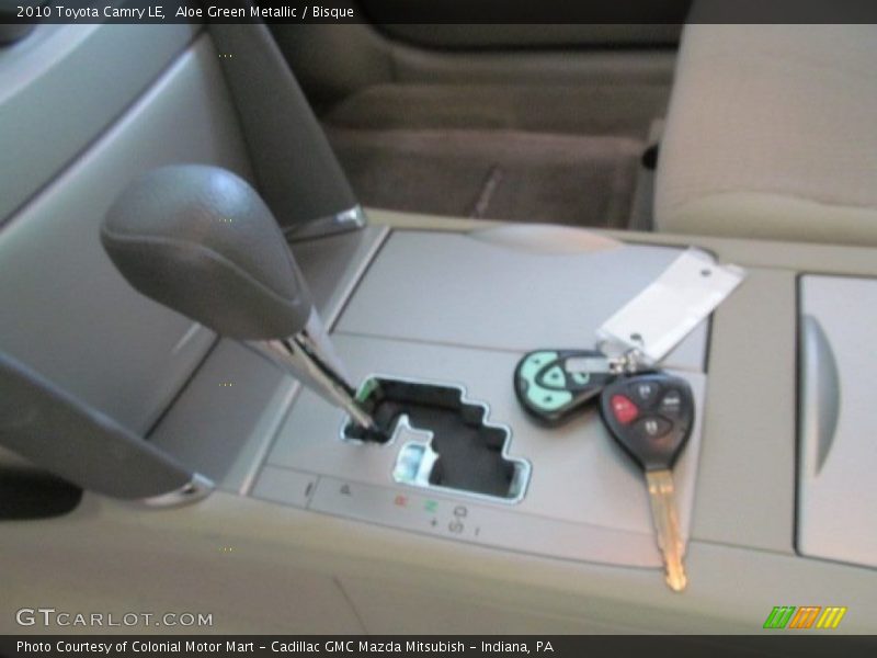 Aloe Green Metallic / Bisque 2010 Toyota Camry LE
