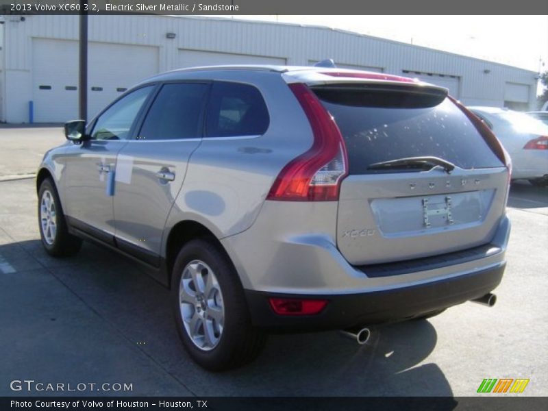 Electric Silver Metallic / Sandstone 2013 Volvo XC60 3.2