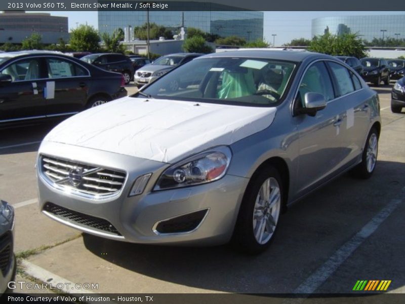 Electric Silver Metallic / Soft Beige 2013 Volvo S60 T5