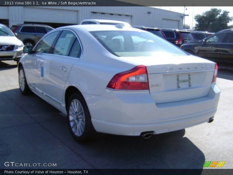 Ice White / Soft Beige/Anthracite 2013 Volvo S80 3.2