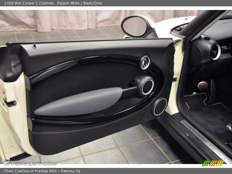 Pepper White / Black/Grey 2009 Mini Cooper S Clubman