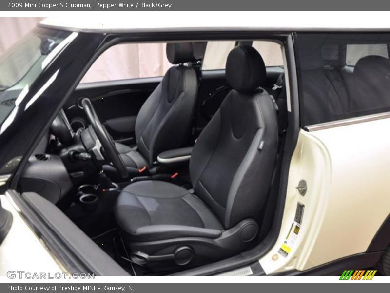 Pepper White / Black/Grey 2009 Mini Cooper S Clubman