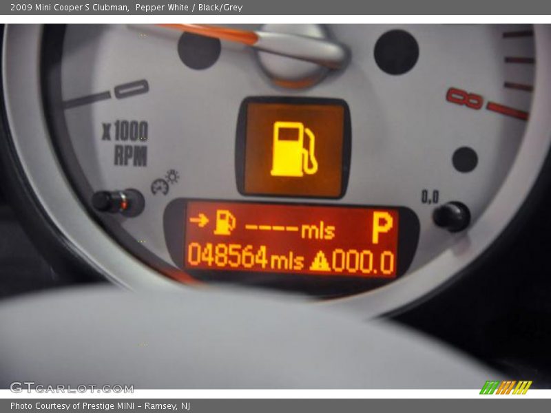 Pepper White / Black/Grey 2009 Mini Cooper S Clubman