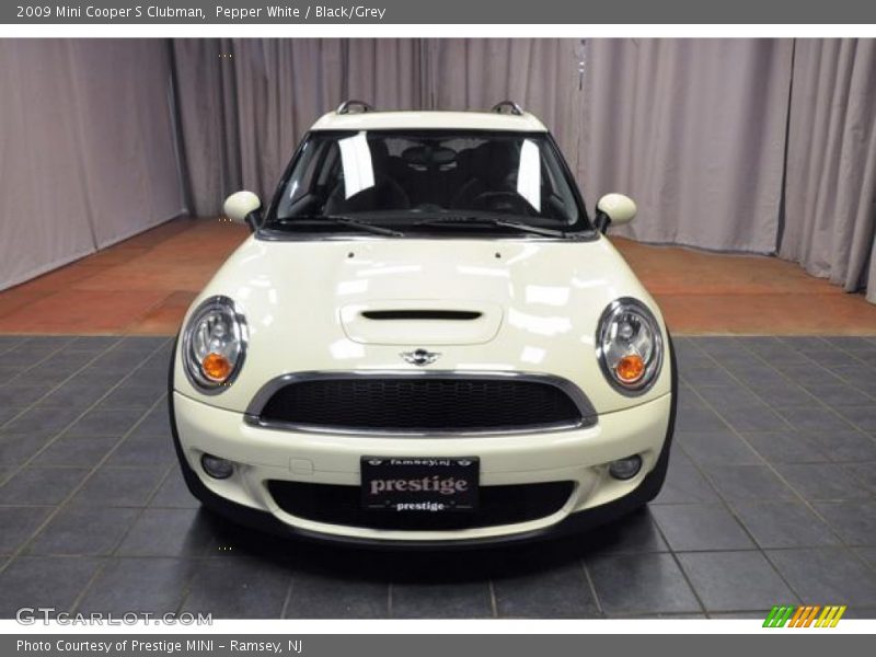 Pepper White / Black/Grey 2009 Mini Cooper S Clubman