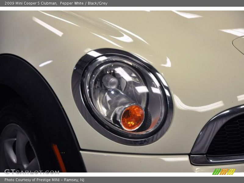 Pepper White / Black/Grey 2009 Mini Cooper S Clubman