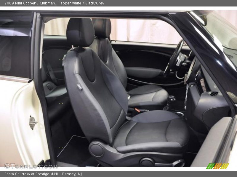 Pepper White / Black/Grey 2009 Mini Cooper S Clubman