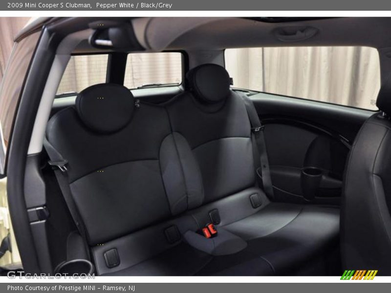 Pepper White / Black/Grey 2009 Mini Cooper S Clubman
