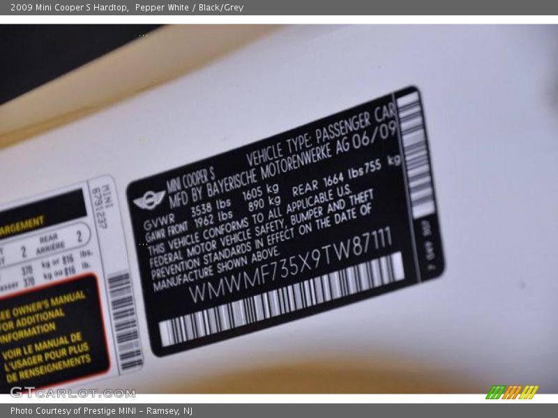 Pepper White / Black/Grey 2009 Mini Cooper S Hardtop