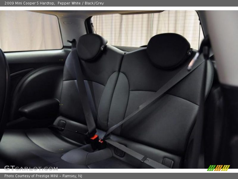 Pepper White / Black/Grey 2009 Mini Cooper S Hardtop