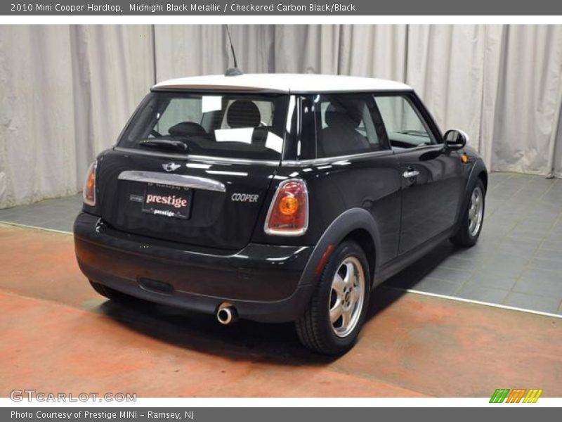 Midnight Black Metallic / Checkered Carbon Black/Black 2010 Mini Cooper Hardtop