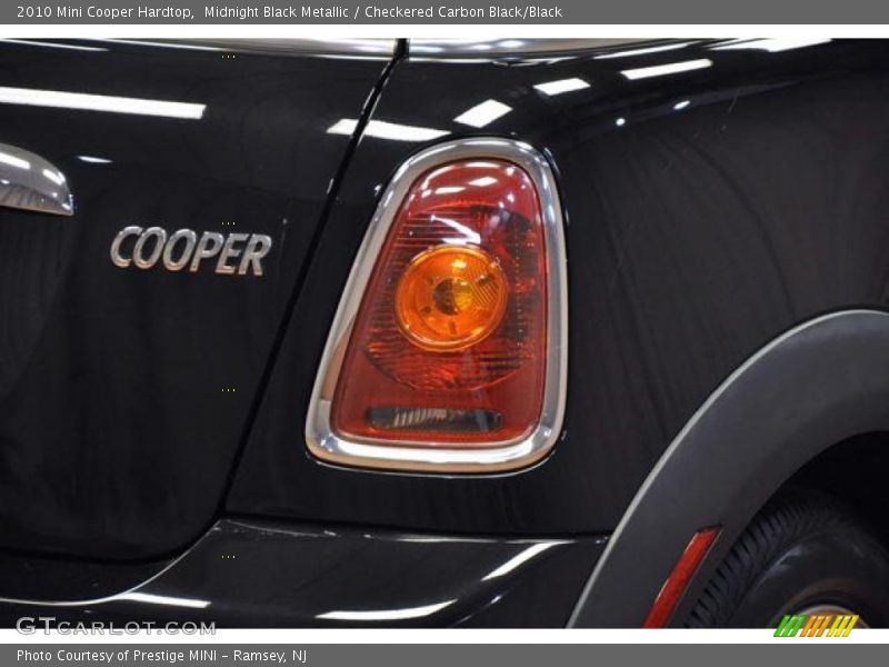 Midnight Black Metallic / Checkered Carbon Black/Black 2010 Mini Cooper Hardtop