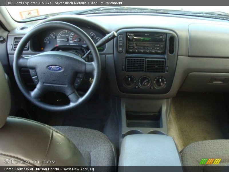 Silver Birch Metallic / Medium Parchment 2002 Ford Explorer XLS 4x4