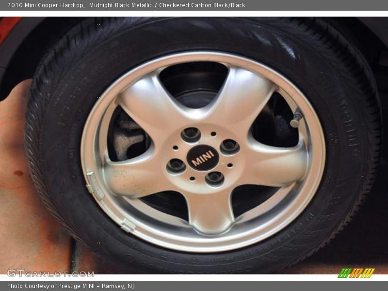 Midnight Black Metallic / Checkered Carbon Black/Black 2010 Mini Cooper Hardtop