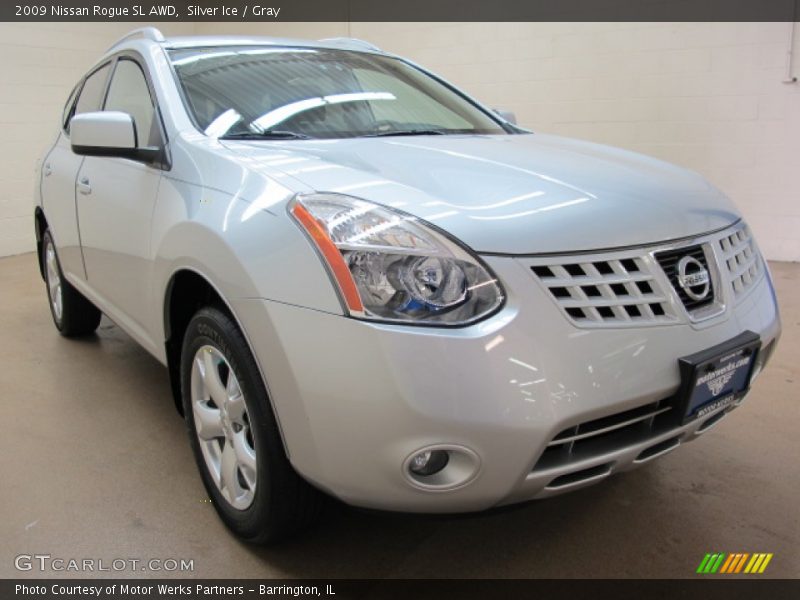 Silver Ice / Gray 2009 Nissan Rogue SL AWD