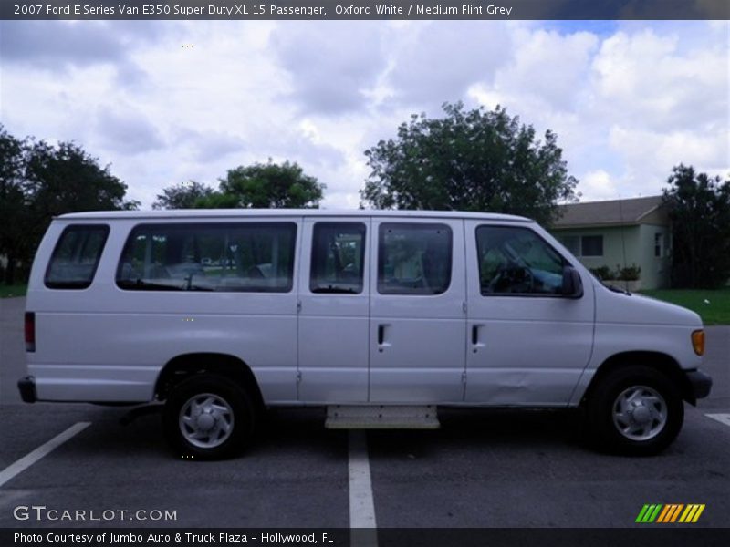 Oxford White / Medium Flint Grey 2007 Ford E Series Van E350 Super Duty XL 15 Passenger