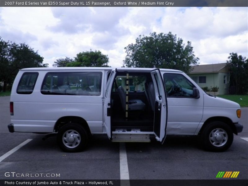Oxford White / Medium Flint Grey 2007 Ford E Series Van E350 Super Duty XL 15 Passenger