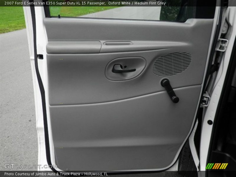 Oxford White / Medium Flint Grey 2007 Ford E Series Van E350 Super Duty XL 15 Passenger