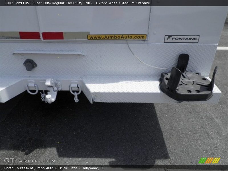 Oxford White / Medium Graphite 2002 Ford F450 Super Duty Regular Cab Utility Truck