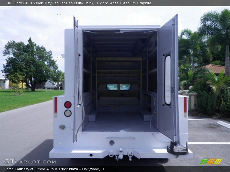Oxford White / Medium Graphite 2002 Ford F450 Super Duty Regular Cab Utility Truck