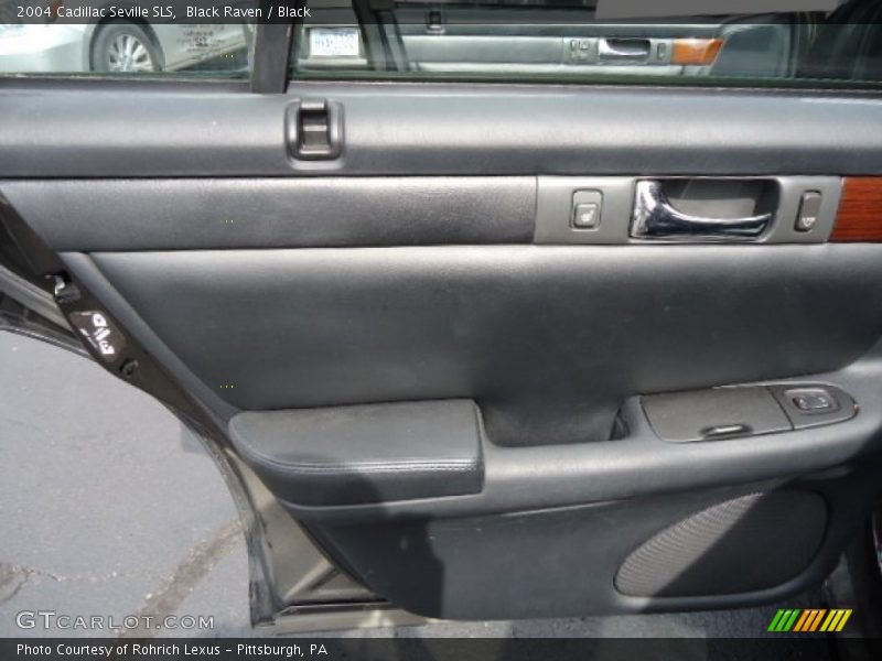 Black Raven / Black 2004 Cadillac Seville SLS