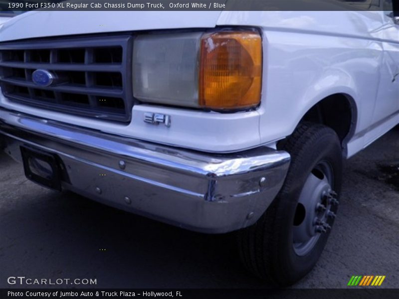 Oxford White / Blue 1990 Ford F350 XL Regular Cab Chassis Dump Truck