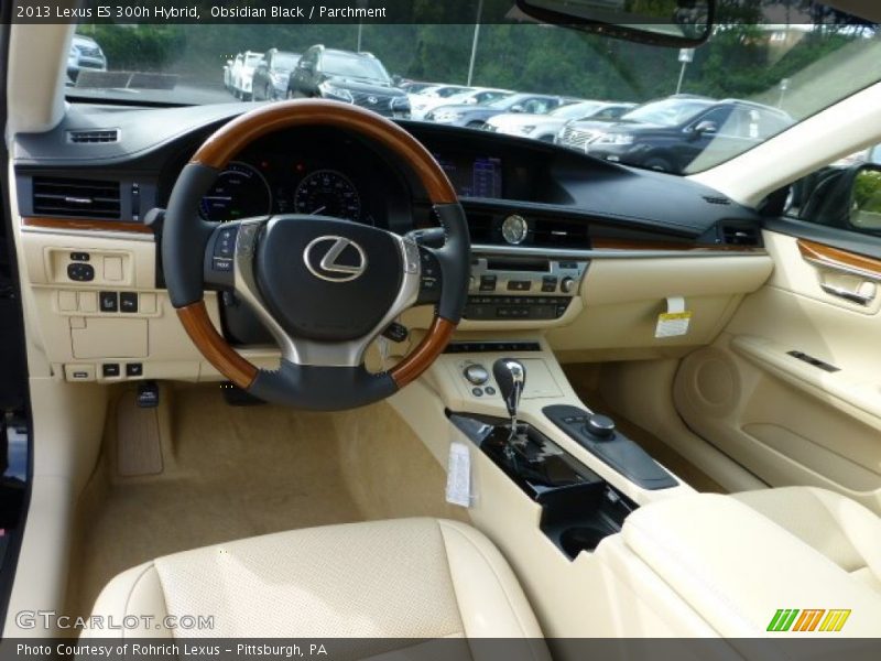  2013 ES 300h Hybrid Parchment Interior