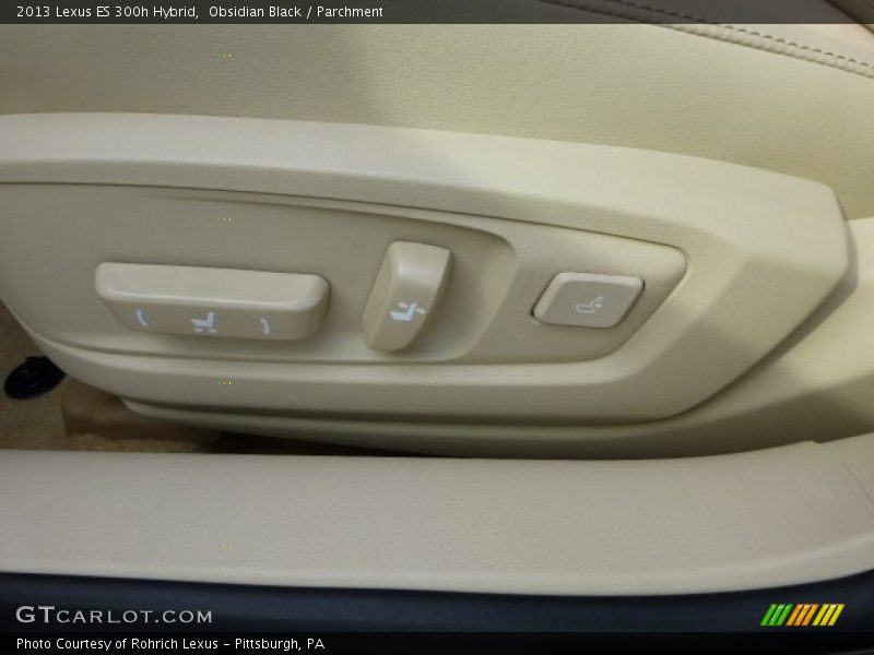 Obsidian Black / Parchment 2013 Lexus ES 300h Hybrid