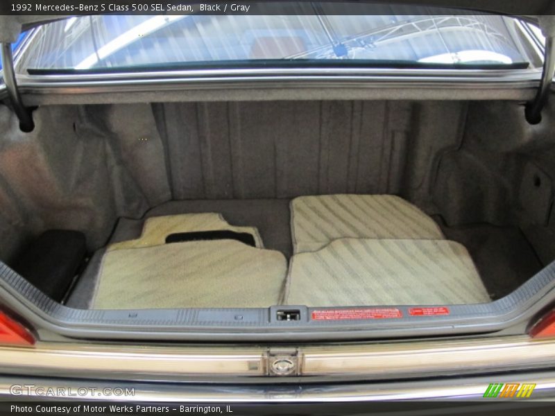  1992 S Class 500 SEL Sedan Trunk