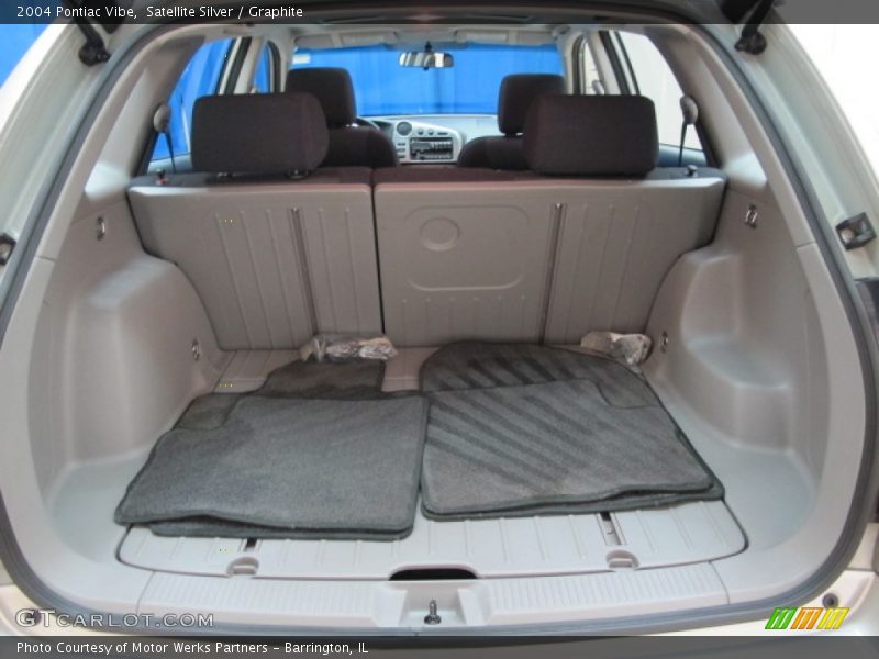 Satellite Silver / Graphite 2004 Pontiac Vibe