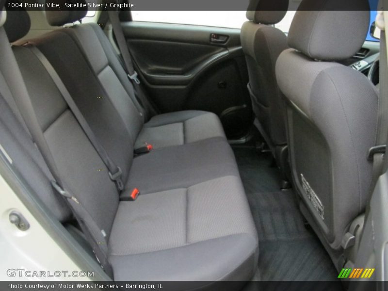 Satellite Silver / Graphite 2004 Pontiac Vibe