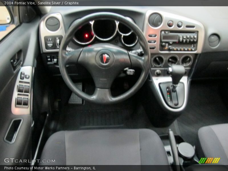 Satellite Silver / Graphite 2004 Pontiac Vibe