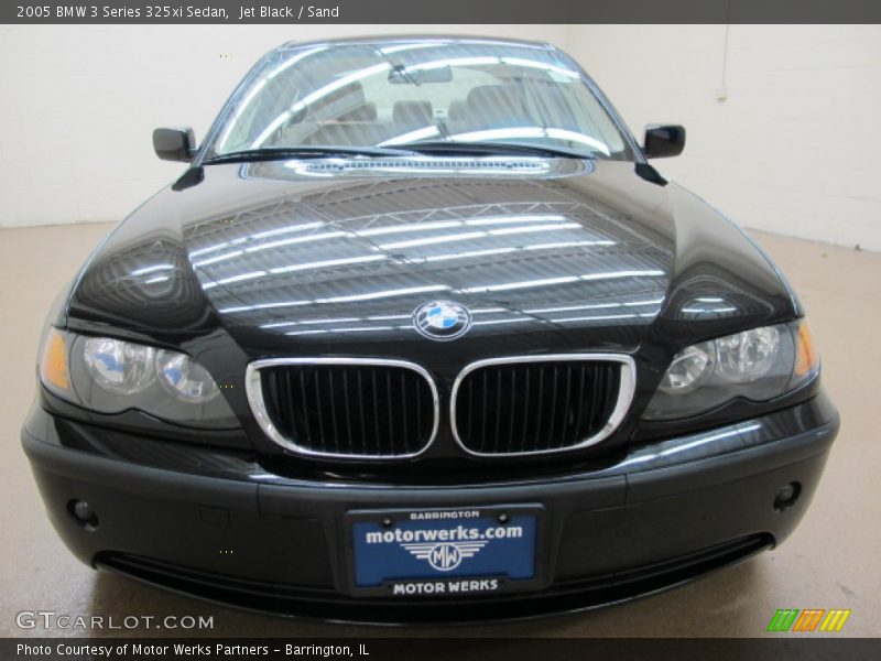 Jet Black / Sand 2005 BMW 3 Series 325xi Sedan