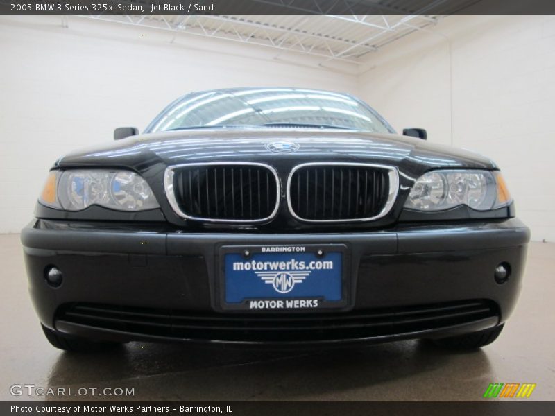 Jet Black / Sand 2005 BMW 3 Series 325xi Sedan