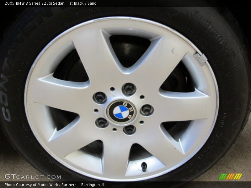 Jet Black / Sand 2005 BMW 3 Series 325xi Sedan
