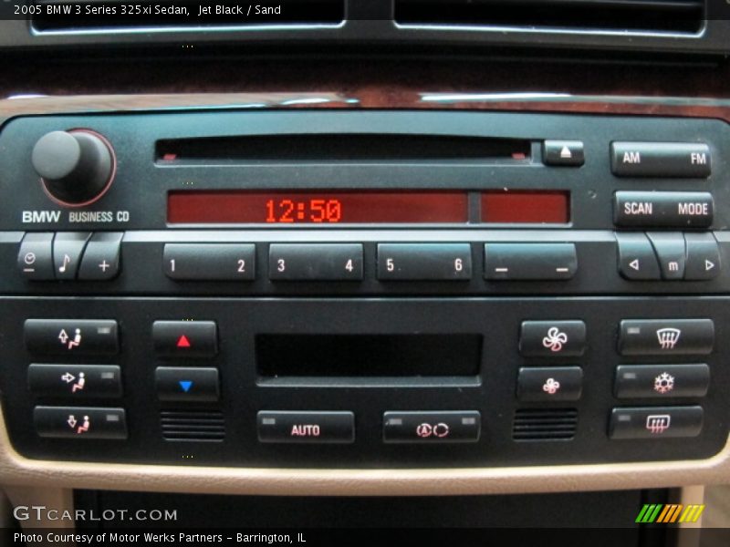 Jet Black / Sand 2005 BMW 3 Series 325xi Sedan