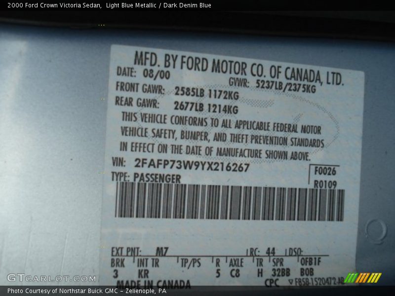 Light Blue Metallic / Dark Denim Blue 2000 Ford Crown Victoria Sedan