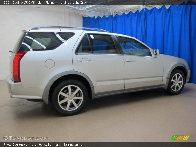 Light Platinum Metallic / Light Gray 2004 Cadillac SRX V8