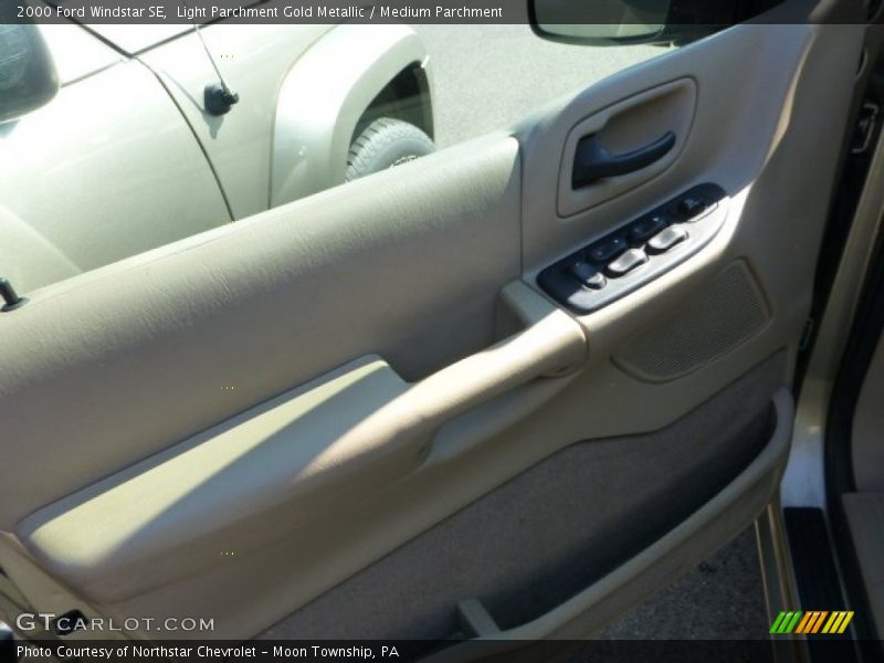 Light Parchment Gold Metallic / Medium Parchment 2000 Ford Windstar SE